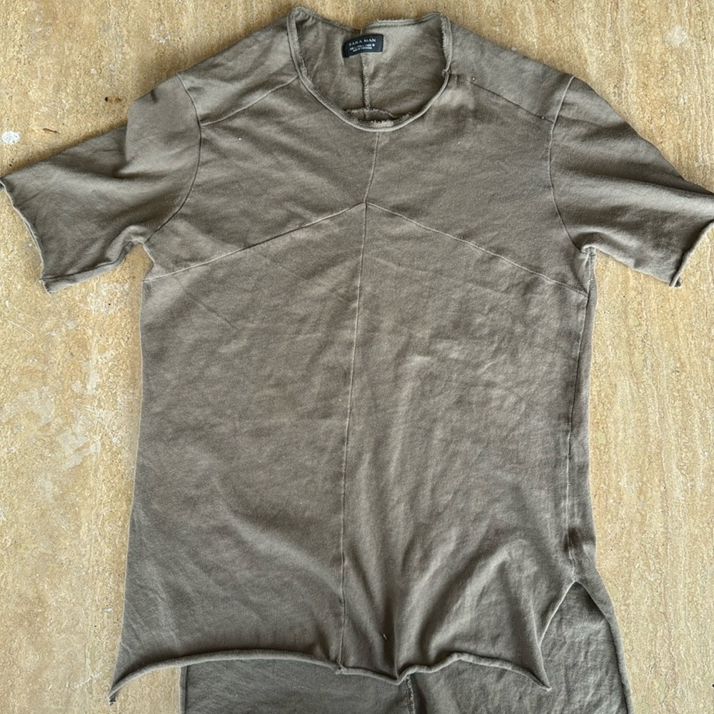 Zara man raw cut shirt